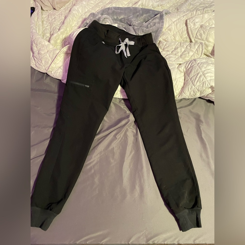 Figs srub pants